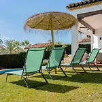 Lirios Village Вилла *