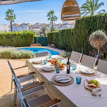 Lirios Village - Private Villas, Unbeatable Location, Heated Pools Vila