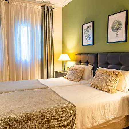 Lirios Village - Private Villas, Unbeatable Location, Heated Pools Vila