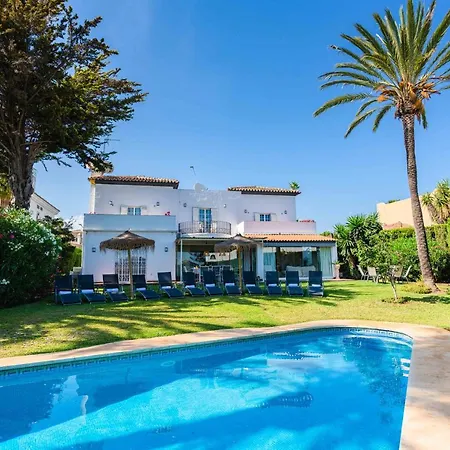 Lirios Village Villa *